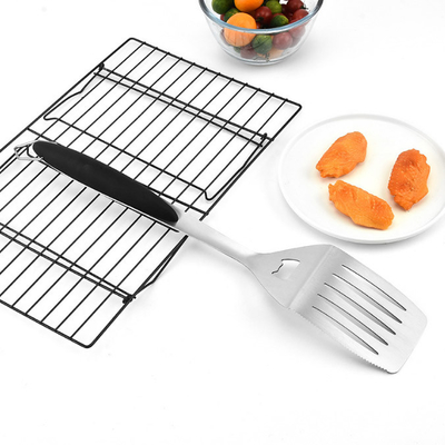 과중한 업무 BBQ 도구와 부속물은 야외인 뒤뜰을 위해 구워지는 것 설정했습니다